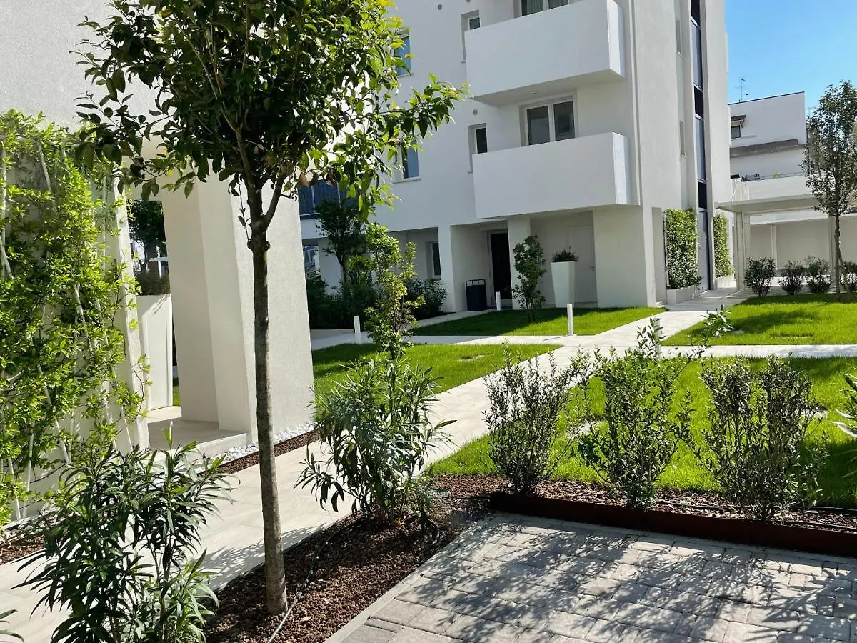 Blu Homes Apartments Efstyle Hotel 利多迪迪耶索洛 0*,  意大利