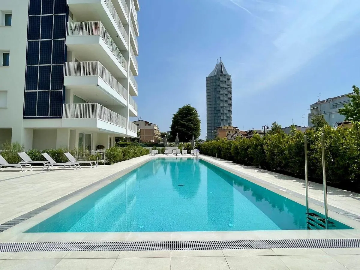 Blu Homes Apartments Efstyle Hotel 利多迪迪耶索洛